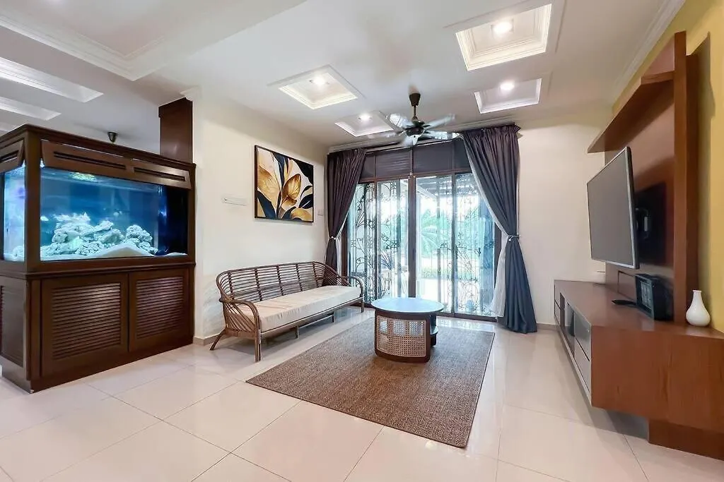 Luxury Villa Hening Sari, Umbai Melaka - Smarthome Malacca